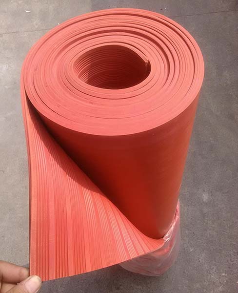 氟橡膠板的靜電積累問(wèn)題如何解決？